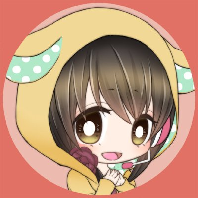 LueneさんのTwitterアイコン画像で、みみつきパーカーを着た茶髪の女の子のバストアップ画像